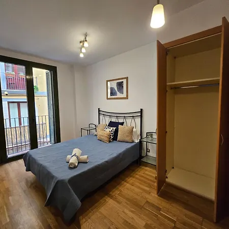 Near Ramblas 3 Flat Min 32 Days Parking Optional Βαρκελώνη